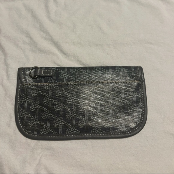 Goyard Gray and Black Clutch - Picture 2 of 6